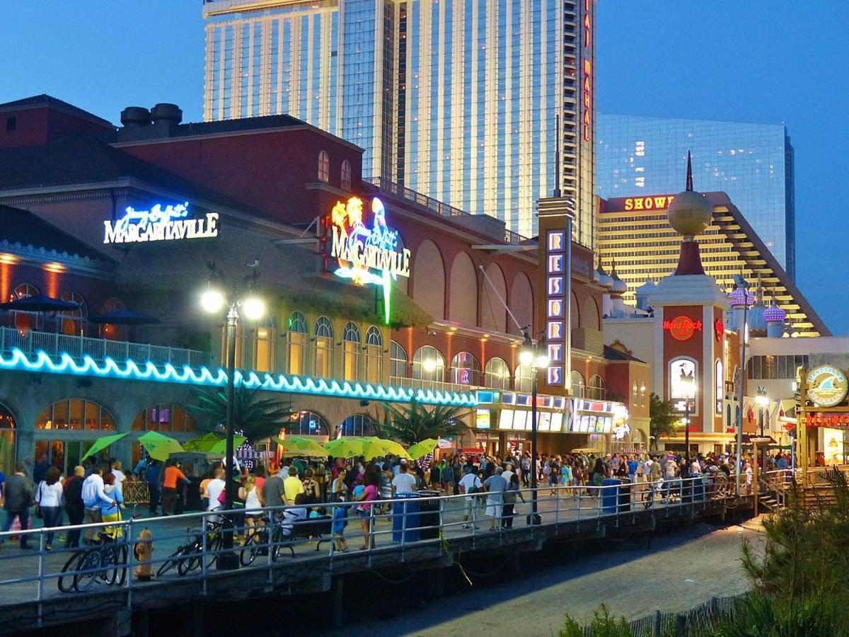 Astonishing Ocean Front Condo Cozysuites At Showboat Atlantic City Esterno foto